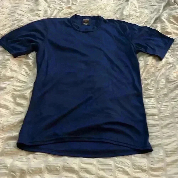 PATAGONIA - Women's Short Sleeve Athletic Shirt - XS - Like New - Picture 1 of 4